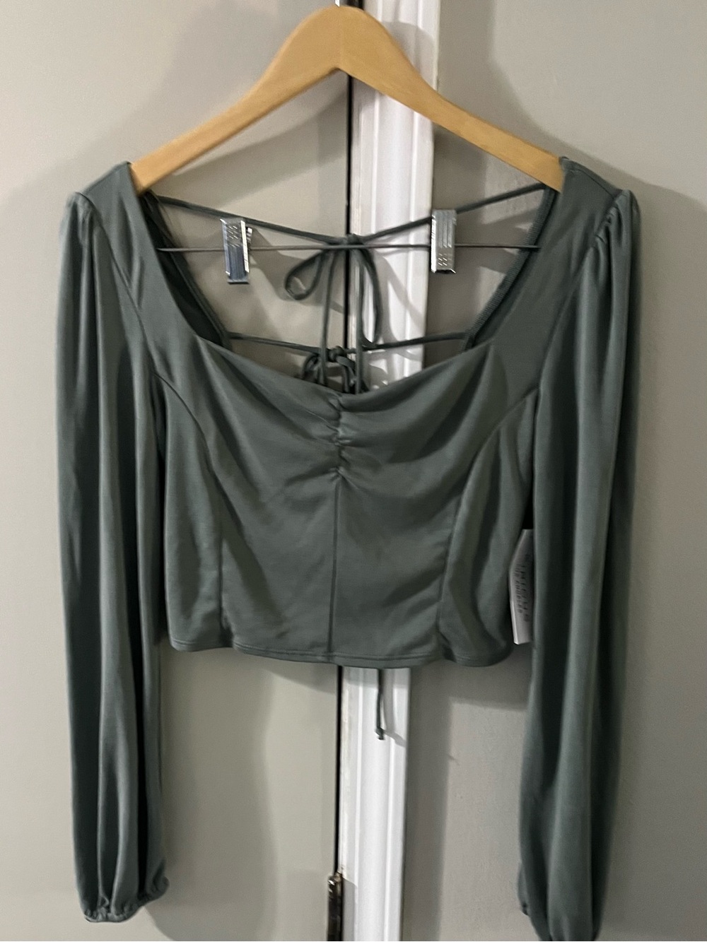 Sage Green Long-Sleeve Cropped Tie-Back Top, Size Large, Kirious Los Angeles